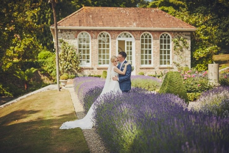 relaxed wedding photography at Ugbrooke House in Devon